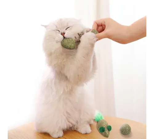 Котики собачки Игрушка Мышка из кошачьей мяты с пером, 12 см
