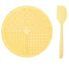 Желтый